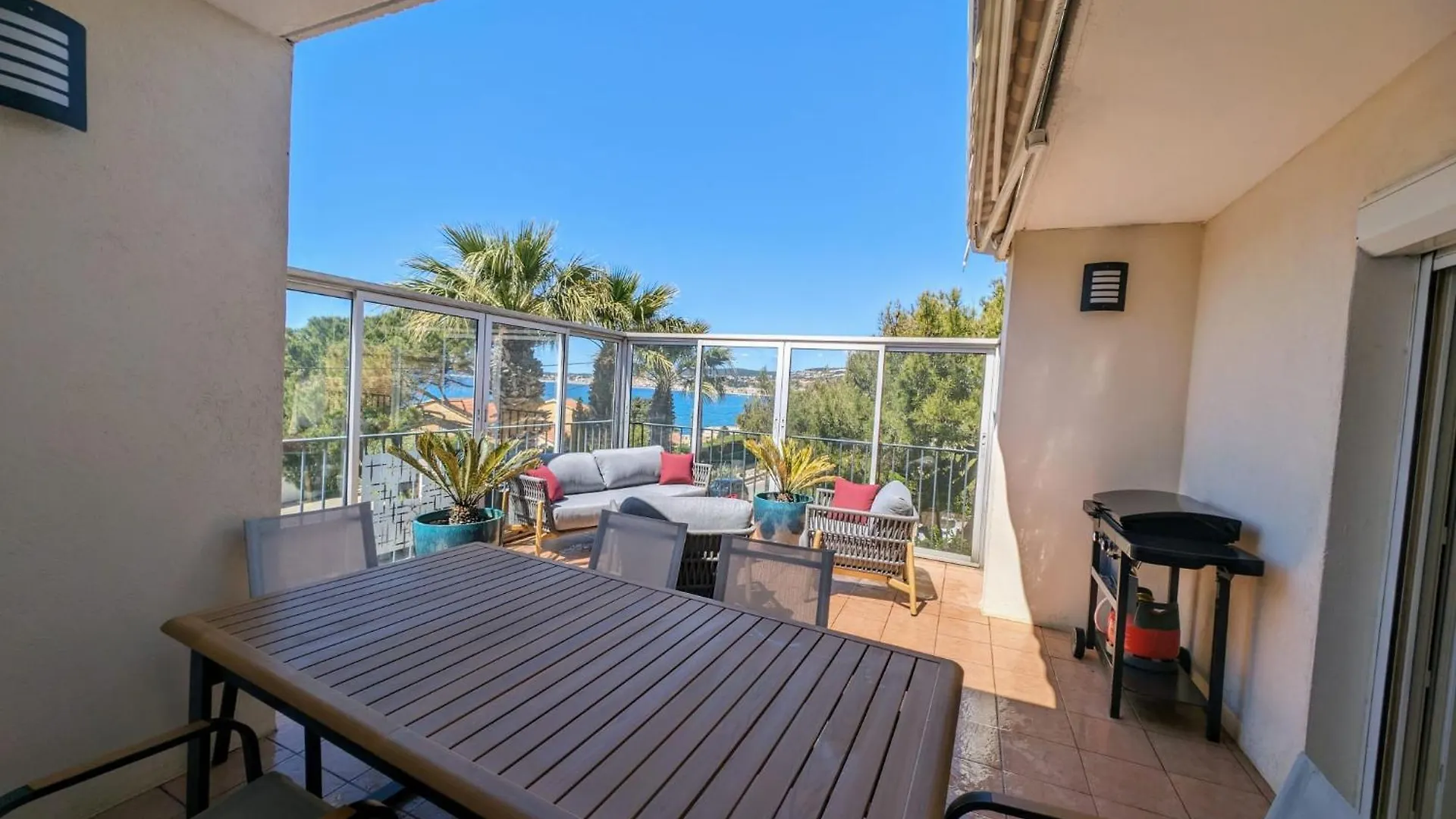 Vue Mer Grande Terrasse Plage A 2 Min A Pieds Sanary-sur-Mer France