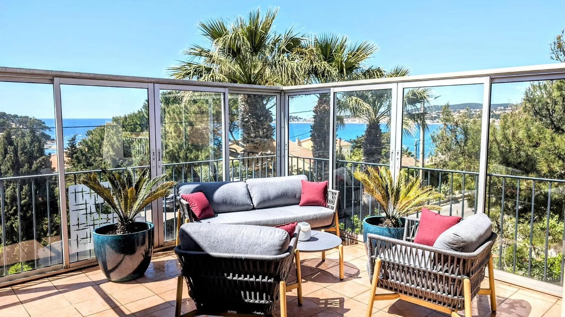 Vue Mer Grande Terrasse Plage A 2 Min A Pieds location