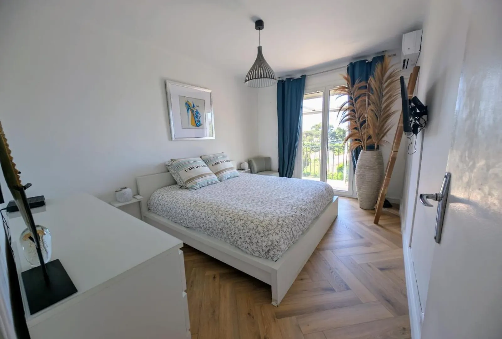 Apartment Vue Mer Grande Terrasse Plage A 2 Min A Pieds Sanary-sur-Mer